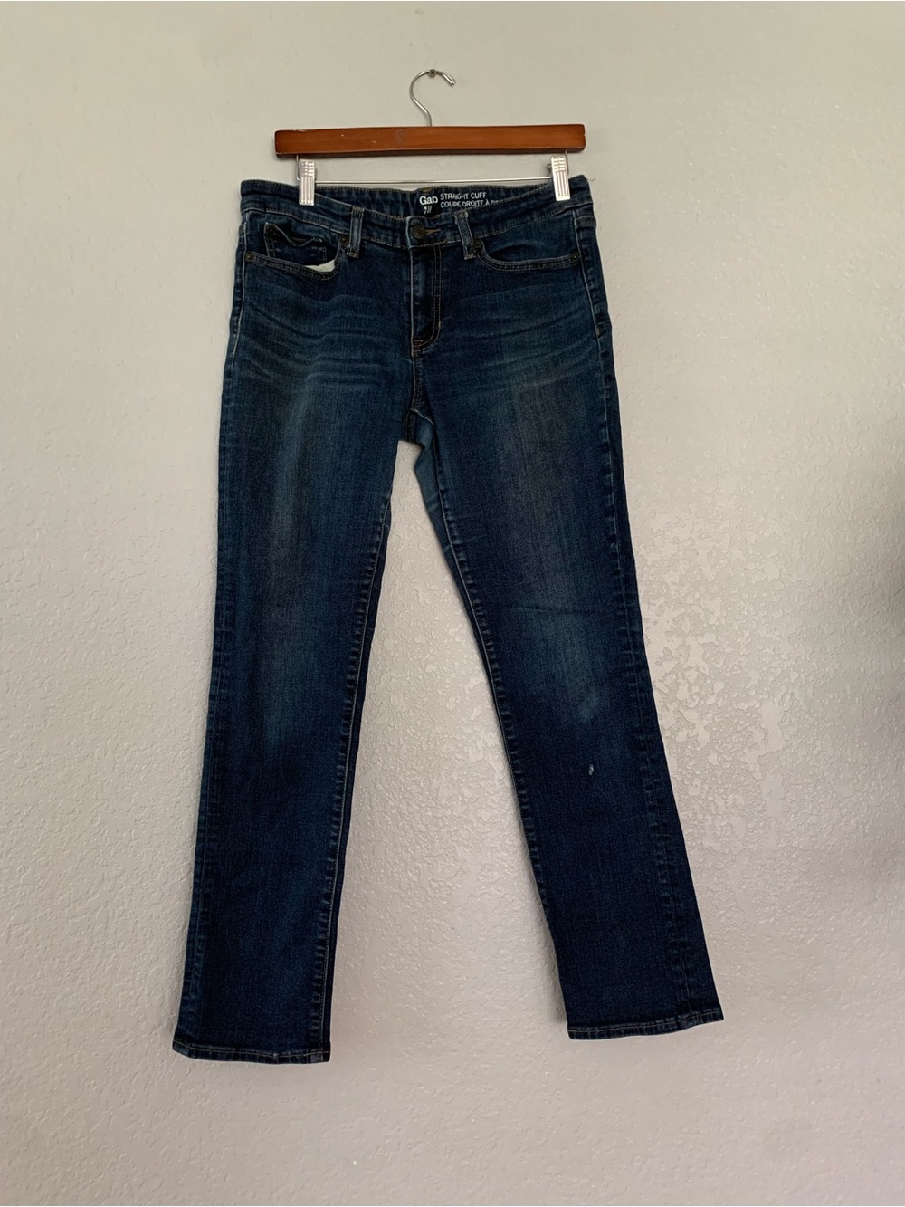 GAP Women's Indigo Straight-Leg Jeans